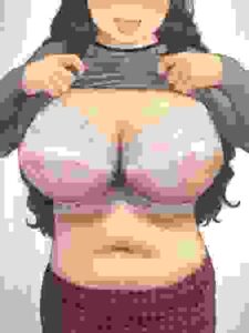 mommy-showing-off-e7b791e88cb6e381bfe381a1.png