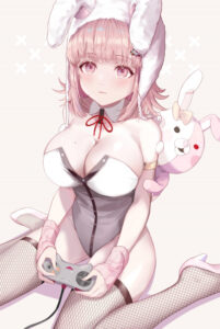 nanami-chiaki-bunny-girl-playing-games-karapp0-danganronpa.jpg