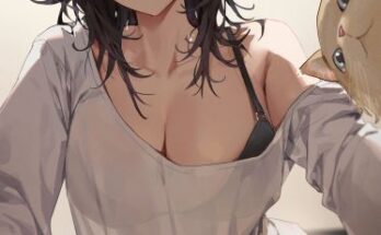 ishimi-her-cat.jpg