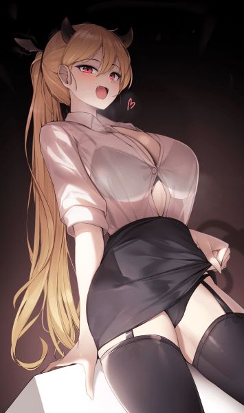 office-lady-in-see-through-and-underwear-ddangbi-1118-original.png