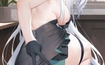 lovesome-shiroko-in-barefoot-mako-blue-archive.jpg